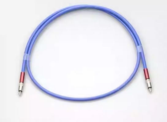 Cables de fibra óptica láser de fibra tampón estrecha y hilos de aramida para la transmisión rápida de datos en fibra monomodo o multimodo